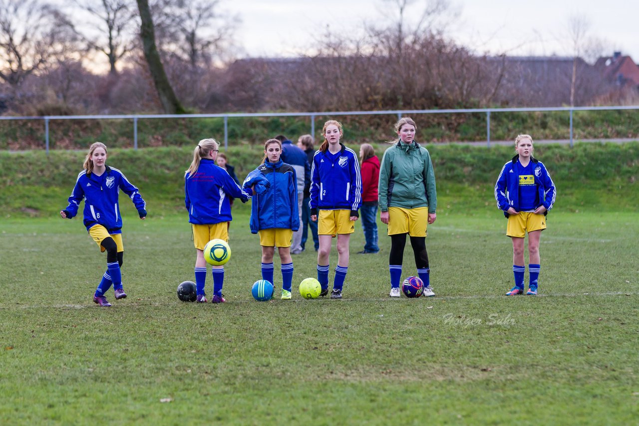 Bild 60 - B-Juniorinnen TSV Gnutz o.W. - SV Henstedt Ulzburg II : Ergebnis: ca. 5:0